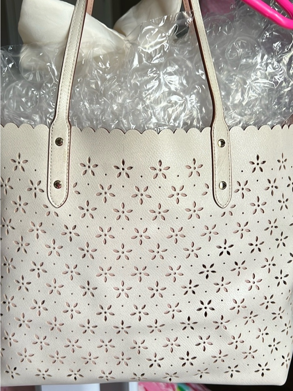 Coach Eyelet Pearlized Off White Leather Tote Bag GUC - Picture 8 of 13